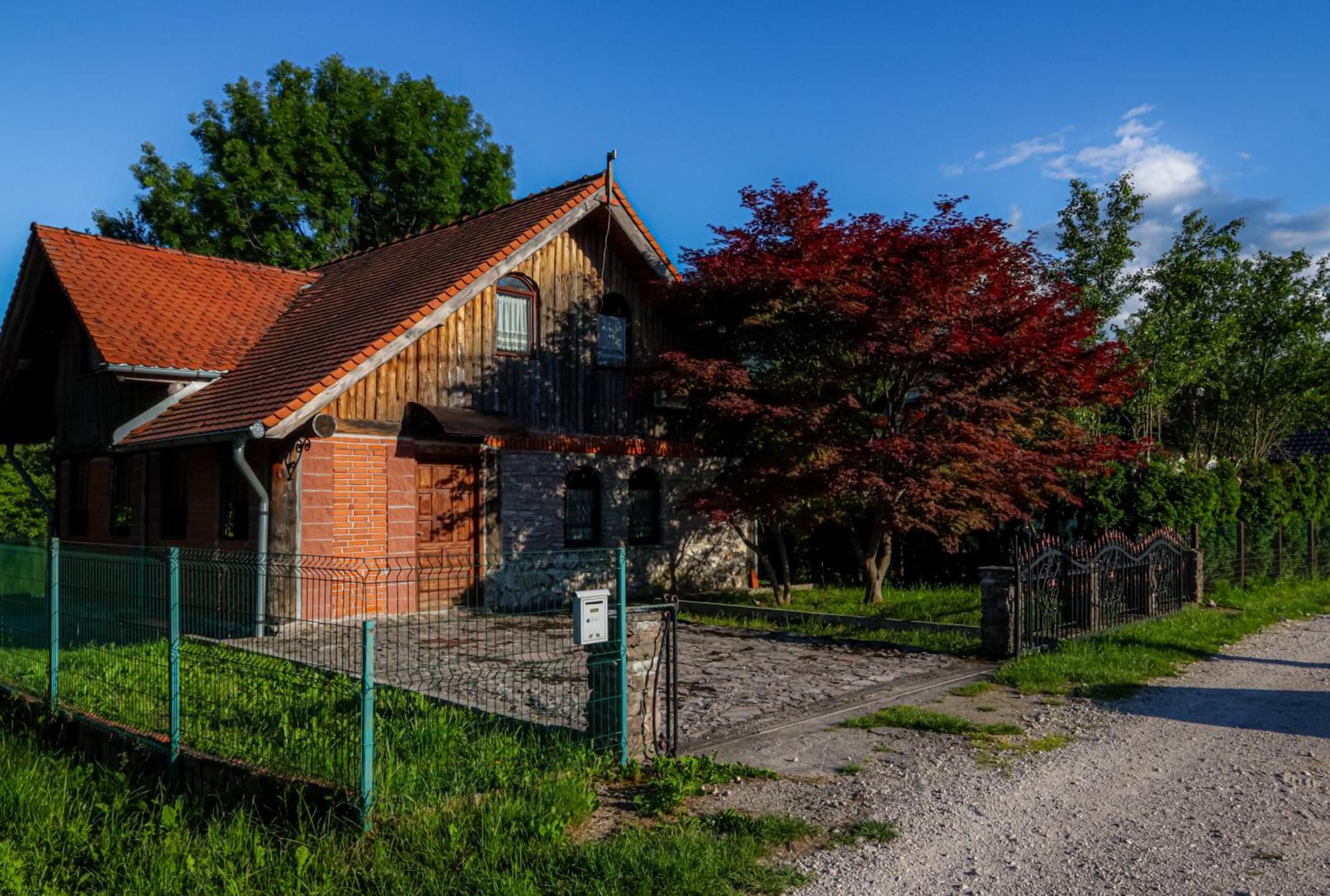 Holiday Home Iman Ripac Exteriör bild